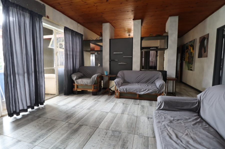 5 Bedroom Property for Sale in Kabega Park Eastern Cape